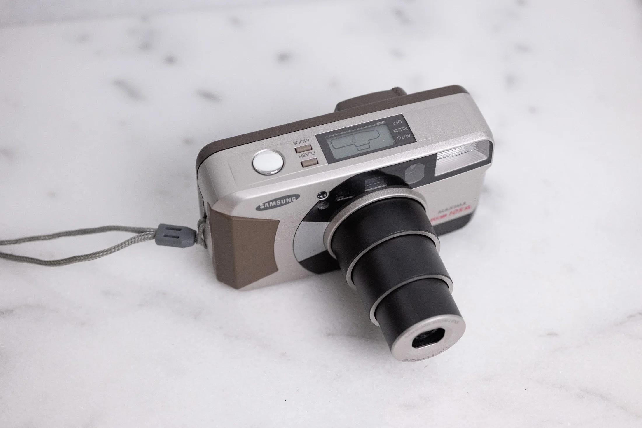 Samsung Maxima Zoom 105 XL Point and Shoot 35mm Film Camera